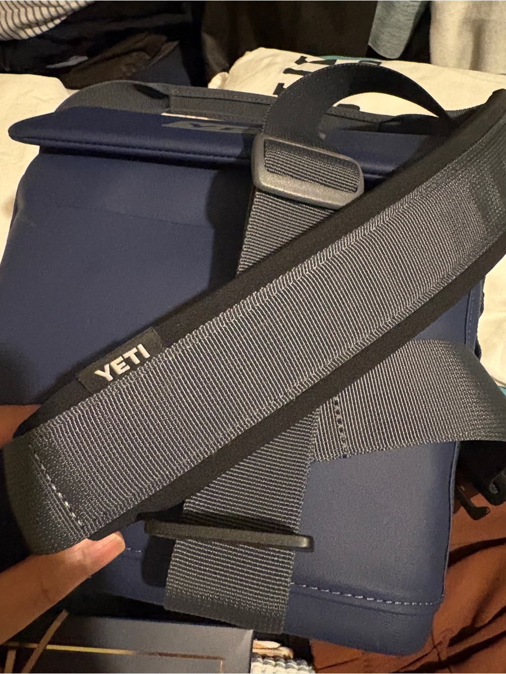 Yeti Daytrip 6L Lunch Bag - Navy Blue - Picture 4 of 15